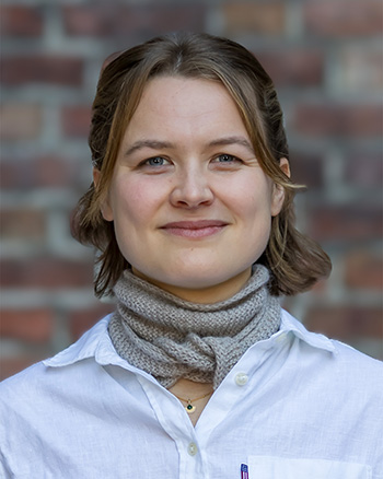 SELMA SOFIA FORFOD YSSEN har forsket på Tunisia.