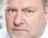 <p>Tariffavtaler kan fort framstå som dyre for bedriftene, advarer arbeidslivsdirektør Svein Oppegaard i NHO. Han ser behov for mindre politiserte og mer desentraliserte tariff-forhandlinger.</p>